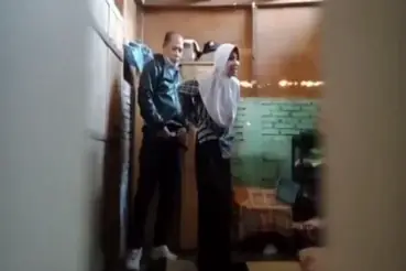 Ngentot Pacar Teman di Kamarnya Sampe Banjir